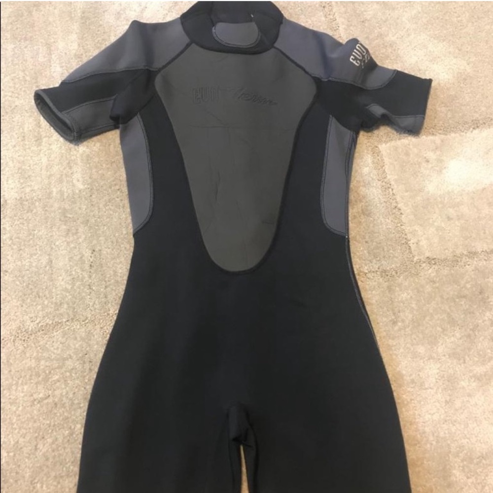 Preloved Wet suit from Evo Light size 9/10